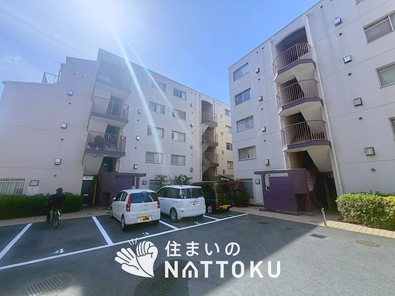 藤和枚方コープ 共用部写真（駐車場）