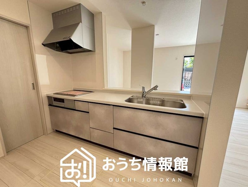 長浜市平方町　第8期　 内観写真（キッチン）