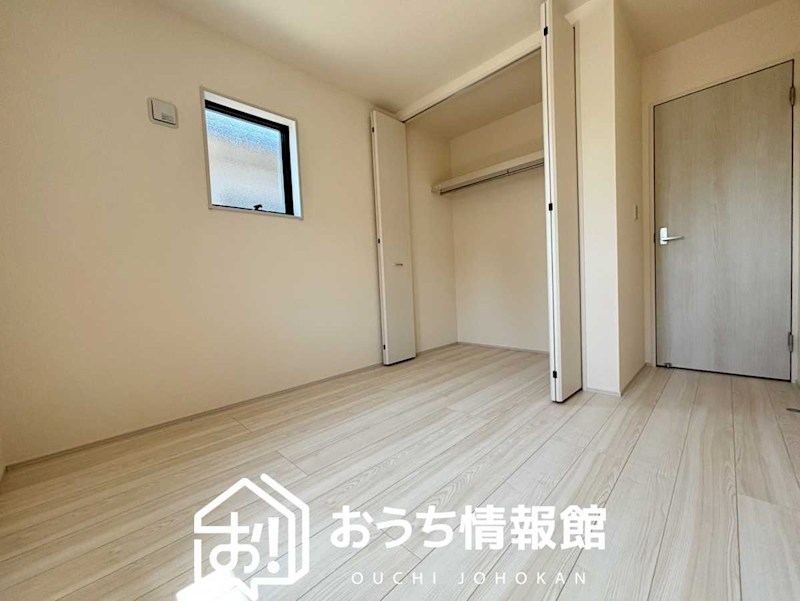 長浜市平方町　第8期　 内観写真（リビング以外の居室）