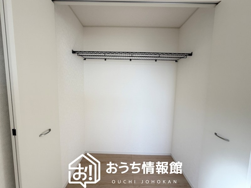 岐阜市西中島　第7期　2号地 内観写真（収納）