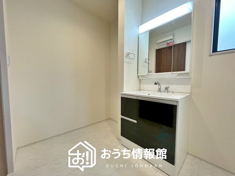 本巣市下真桑　第2期　2号地  内観写真（洗面台・洗面所）