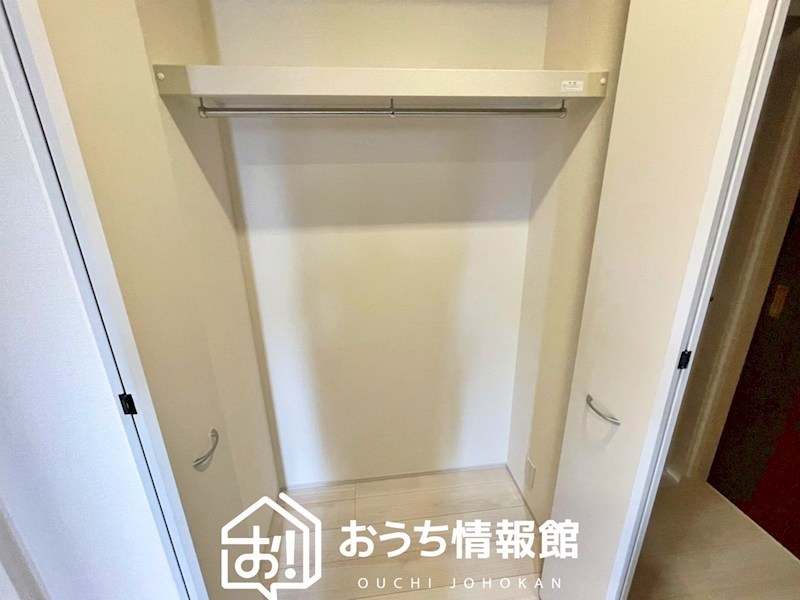 本巣市下真桑　第2期　2号地  内観写真（収納）