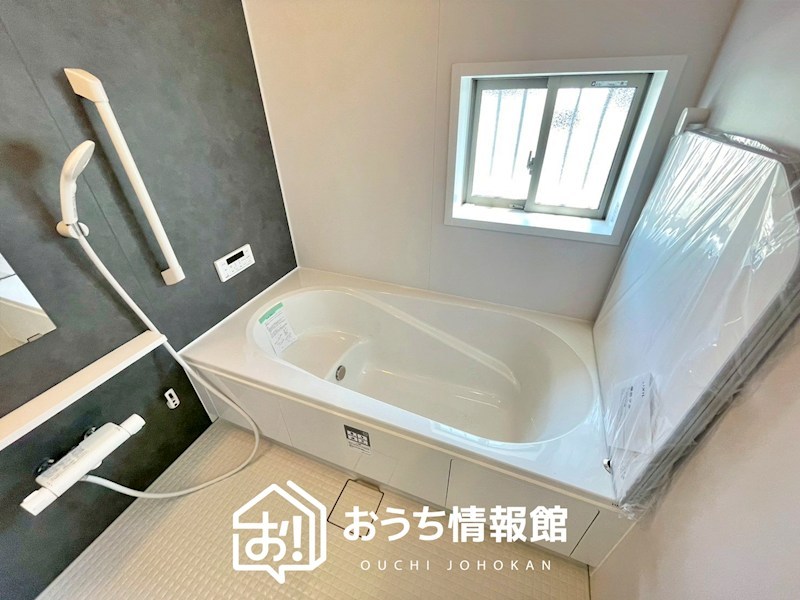 各務原市鵜沼東町　C号地  内観写真（浴室）