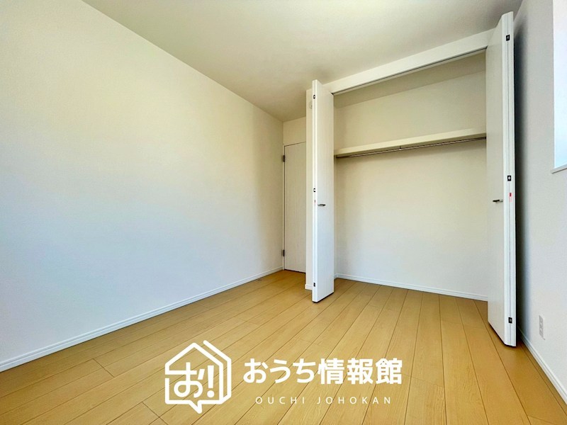 各務原市鵜沼東町　C号地  内観写真（リビング以外の居室）