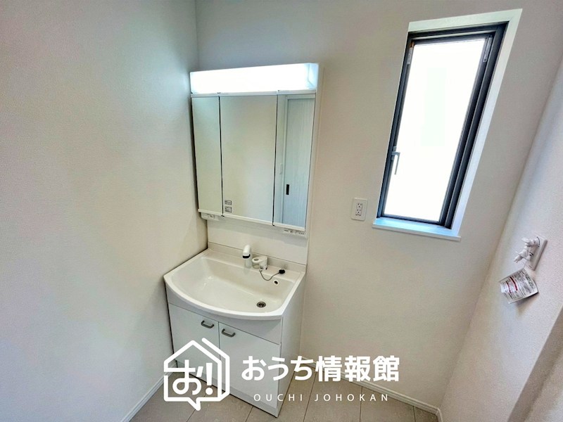 各務原市鵜沼東町　C号地  内観写真（洗面台・洗面所）