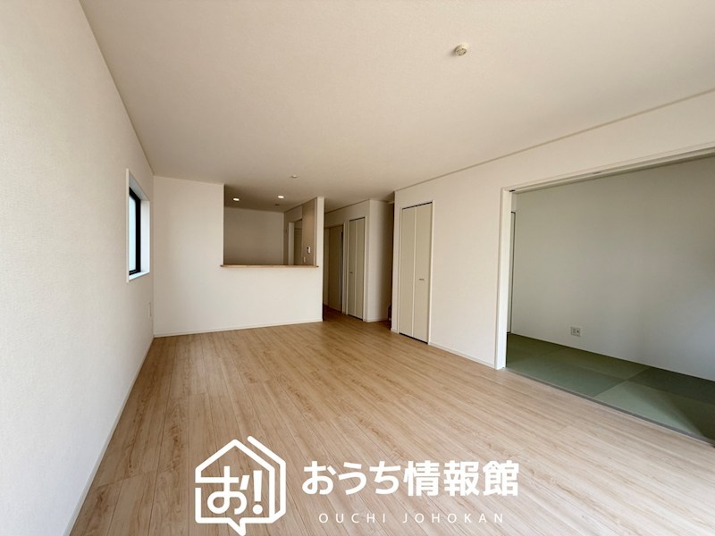 鈴鹿市桜島町　第4期　2号地 内観写真（リビング）
