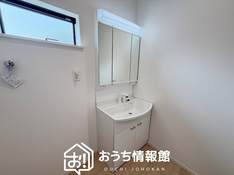 鈴鹿市桜島町　第4期　2号地 内観写真（洗面台・洗面所）