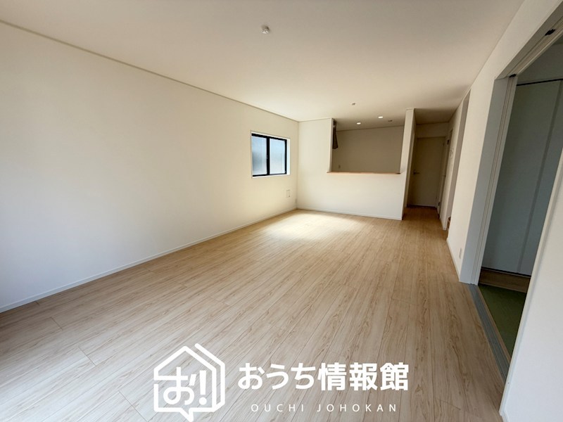 鈴鹿市桜島町　第4期　7号地  内観写真（リビング）