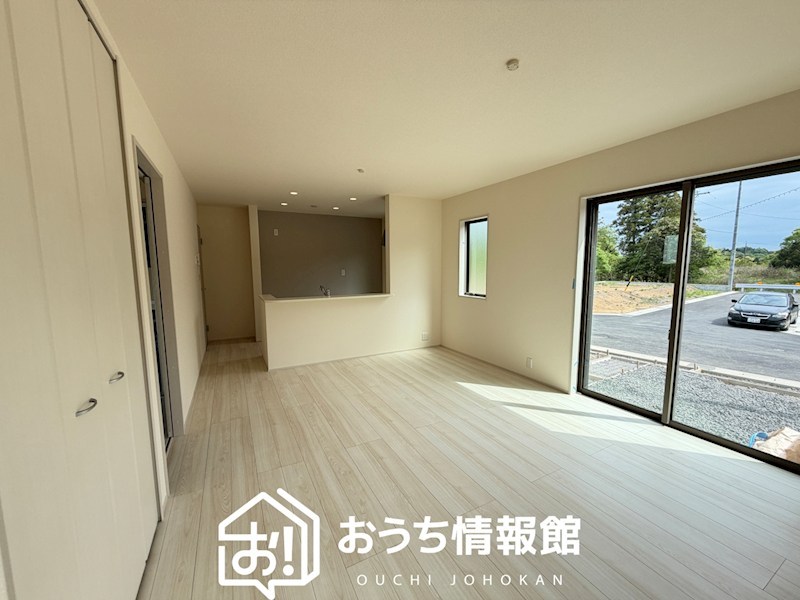 亀山市羽若町　3号地  内観写真（リビング）