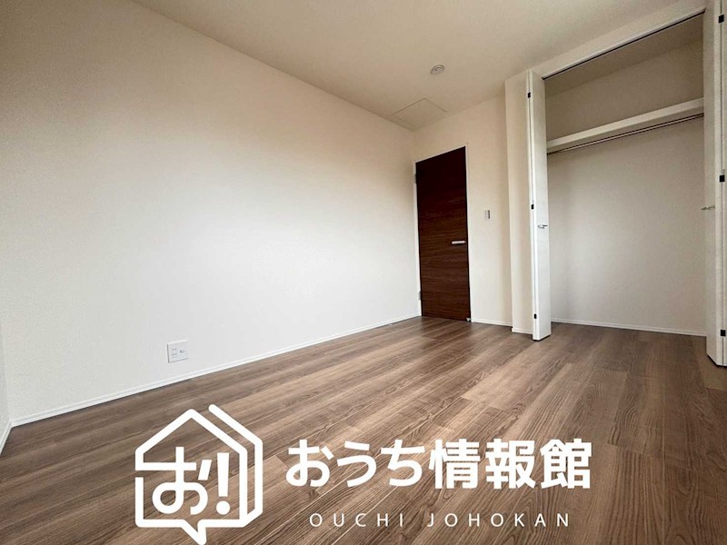江南市大間町新町　 内観写真（リビング以外の居室）