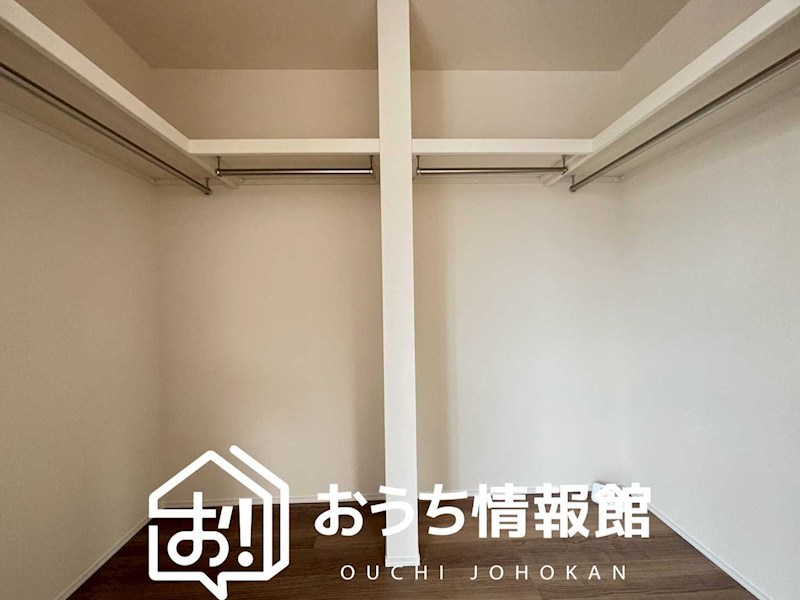 江南市大間町新町　 内観写真（収納）
