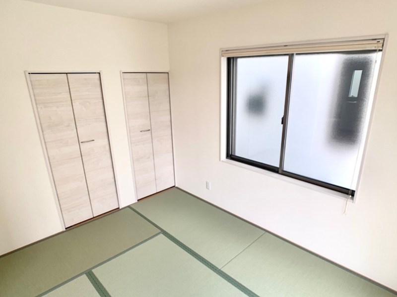 亀岡市篠町篠上西裏　2号地 内観写真（リビング以外の居室）