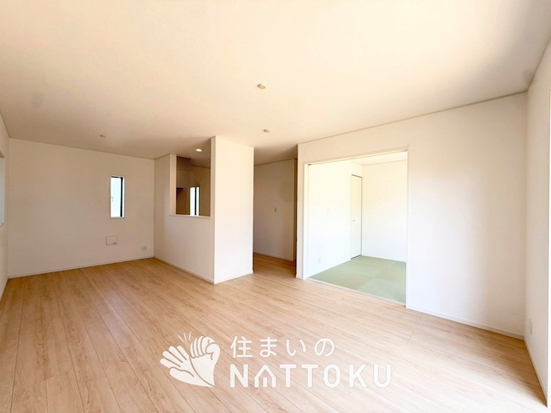 和歌山市北出島　第1期　2号地  内観写真（リビング）