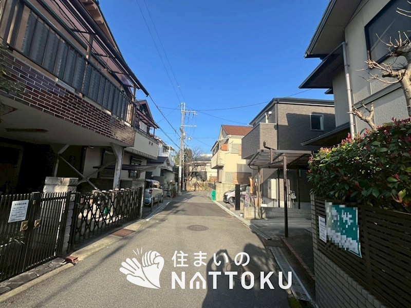 枚方市東香里元町 現地写真（前面道路含む現地写真）