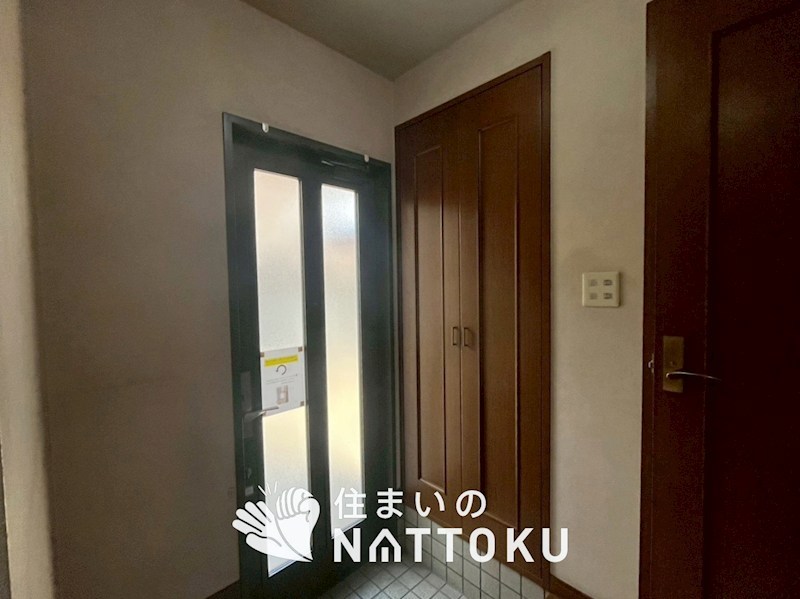 枚方市東香里元町 現地写真（玄関）