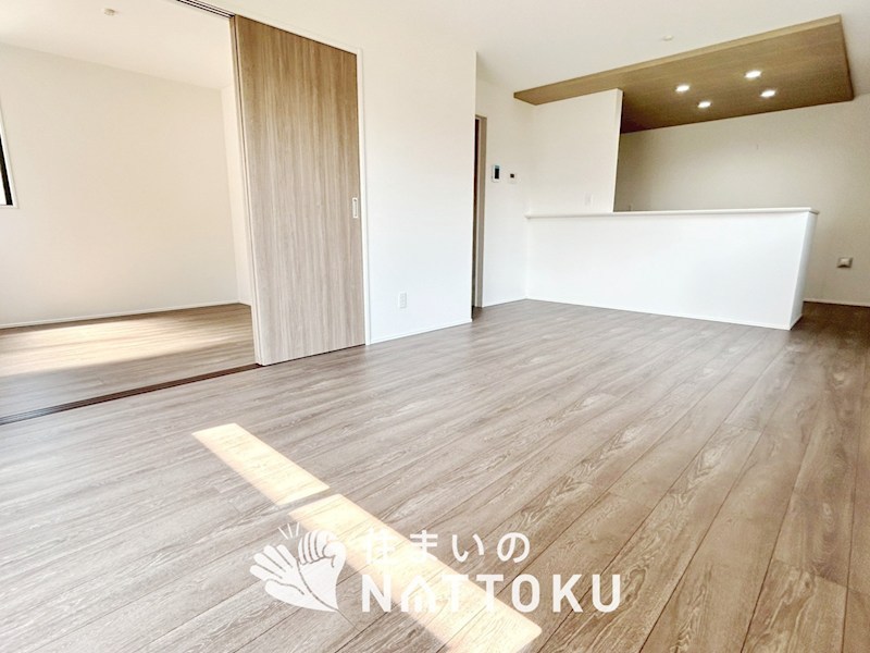 加古川市西神吉町岸　2号地 内観写真（リビング）