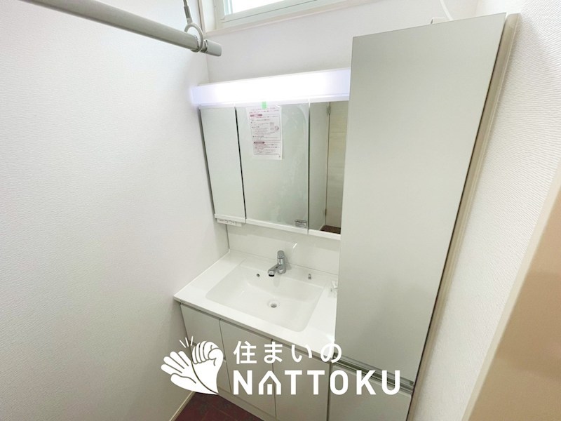 加古川市平岡町高畑　5号地 内観写真（洗面台・洗面所）
