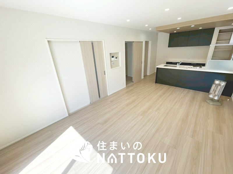 加古川市平岡町高畑　7号地  内観写真（リビング）