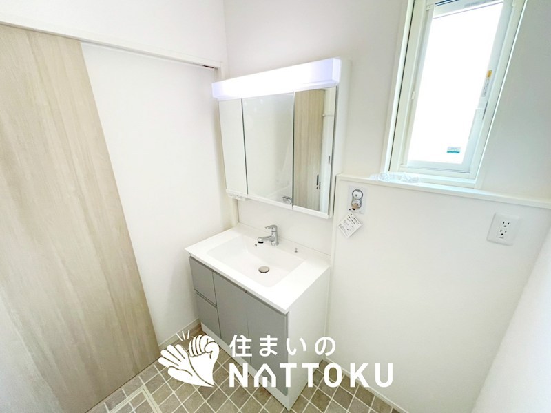 加古川市平岡町高畑　7号地  内観写真（洗面台・洗面所）