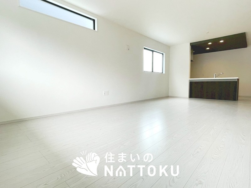 加古郡稲美町中村　第1期　2号地  内観写真（リビング）