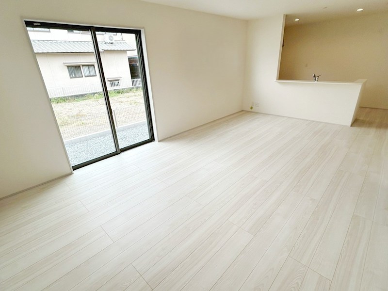 加古郡播磨町古田 同仕様写真（リビング）
