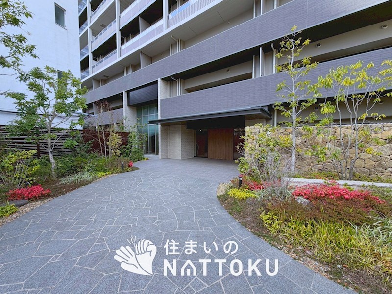 ファインレジデンス枚方香里園町 共用部写真（エントランス）