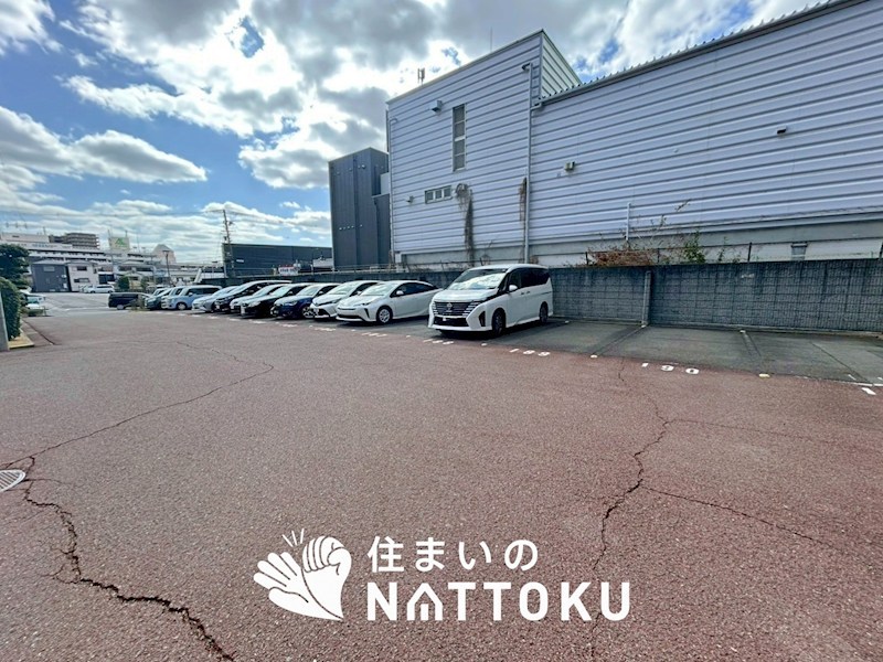 ローズハイツ香里園　3号棟 共用部写真（駐車場）