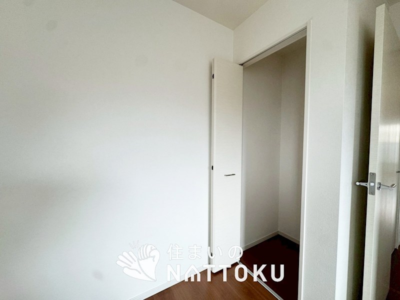 東大阪市稲田本町　第1期 内観写真（収納）