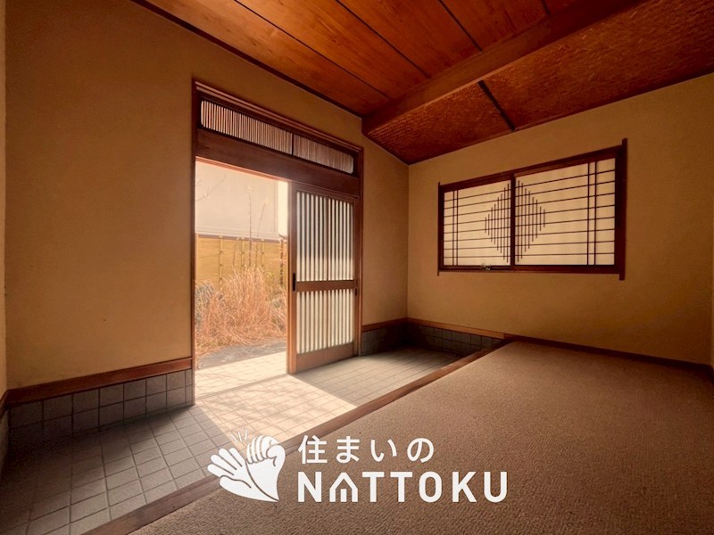 寝屋川市八幡台 現地写真（玄関）
