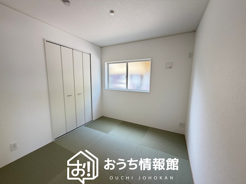三重郡菰野町大羽根園柴垣町　第2期 内観写真（リビング以外の居室）