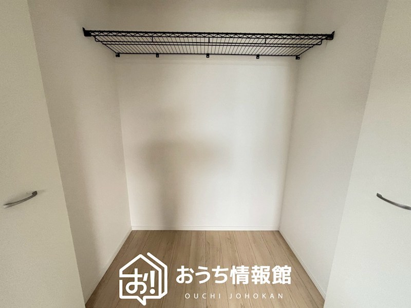 江南市赤童子町白山　第2期　 内観写真（収納）