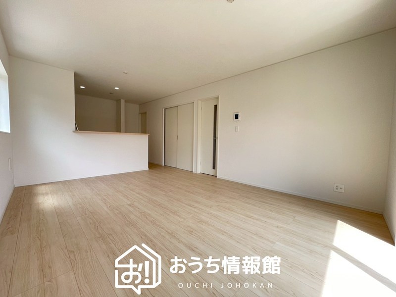 一宮市北方町北方狐塚郷　第2期　2号地 内観写真（リビング）