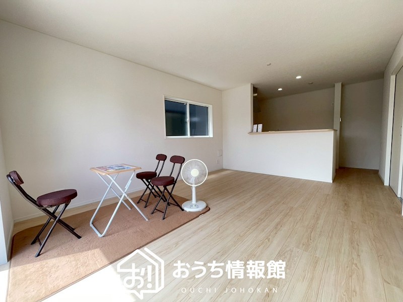 一宮市北方町北方狐塚郷　第2期　1号地 内観写真（リビング）