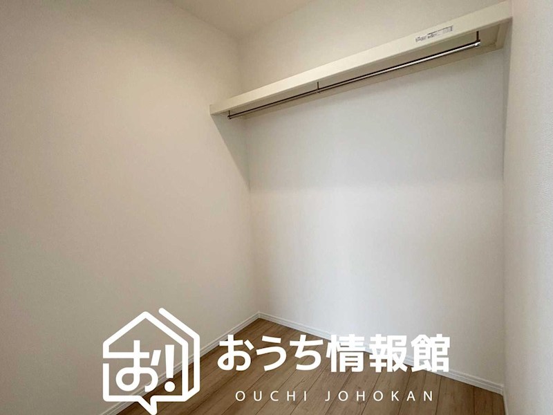 一宮市西島町　 内観写真（収納）