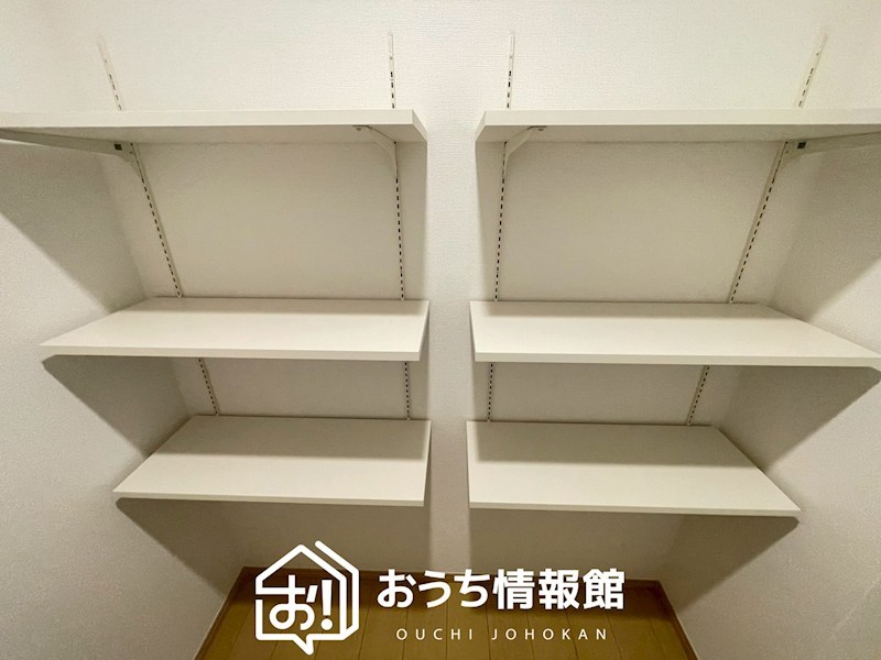 一宮市三ツ井　A号地 内観写真（収納）