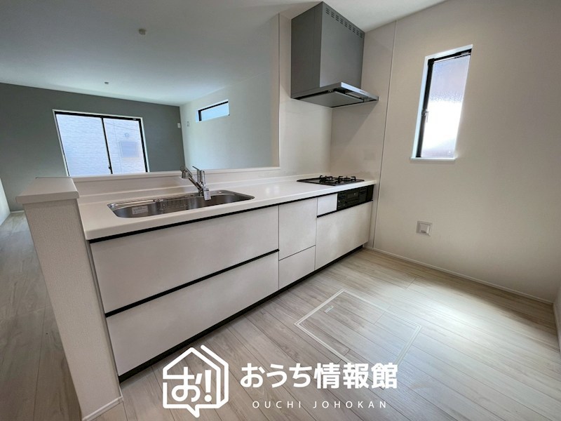 一宮市浅井町河端流　第1期 内観写真（キッチン）