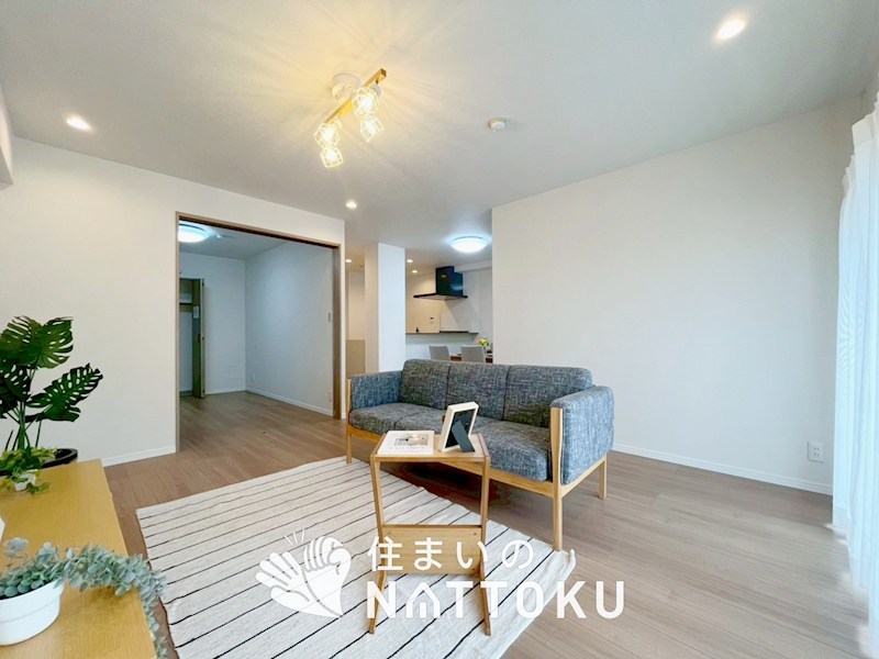 オークヒルズ香里四番館 内観写真（リビング）