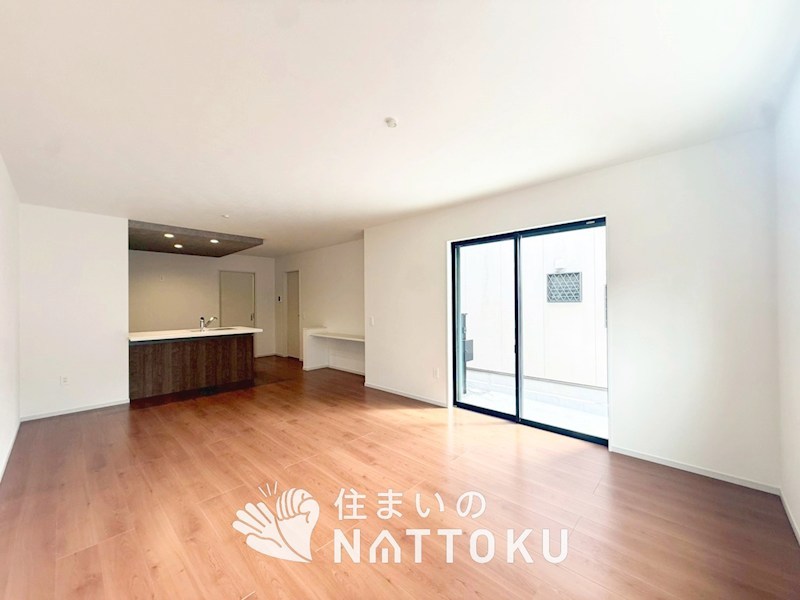 乙訓郡大山崎町大山崎鏡田　第2期 内観写真（リビング）
