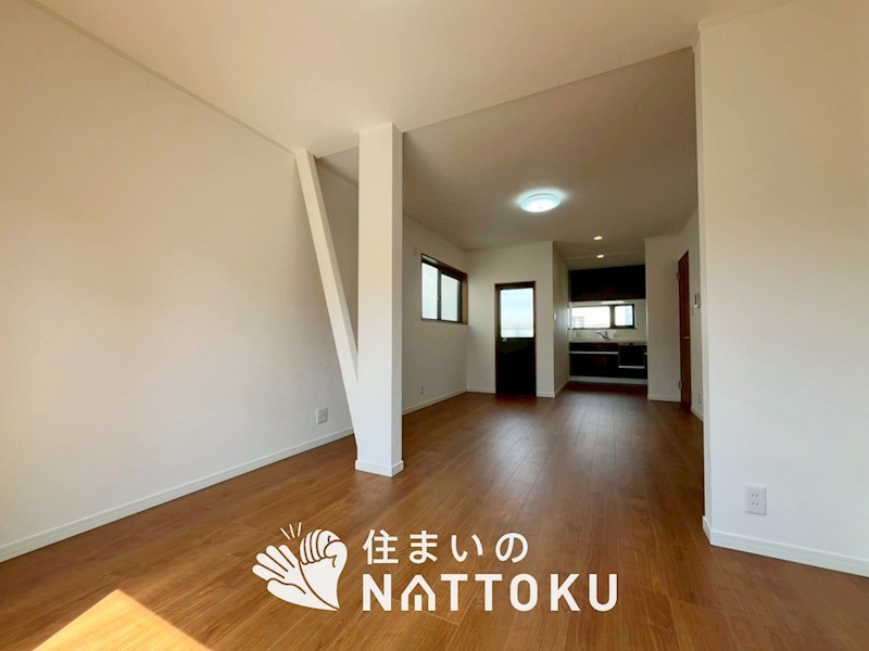 寝屋川市豊野町　 内観写真（リビング）