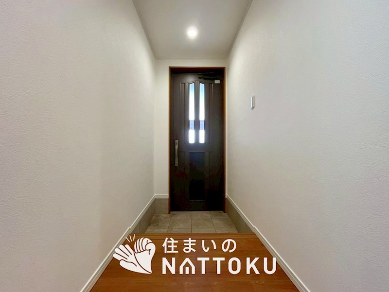 寝屋川市豊野町　 現地写真（玄関）