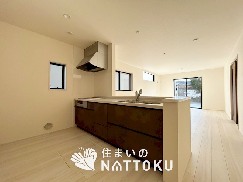 野洲市冨波甲　第3期　2号地 内観写真（キッチン）