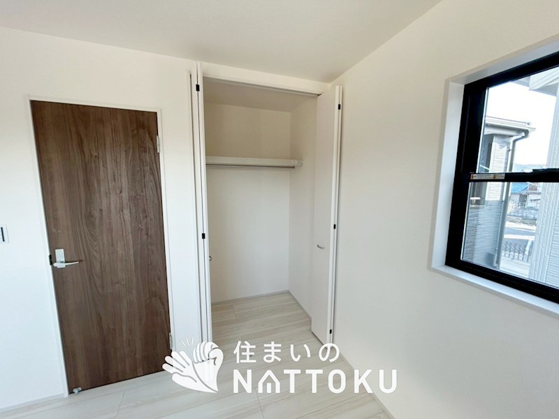 野洲市冨波甲　第3期　2号地 内観写真（収納）