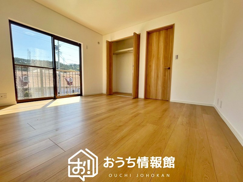 四日市市桜新町 内観写真（リビング以外の居室）