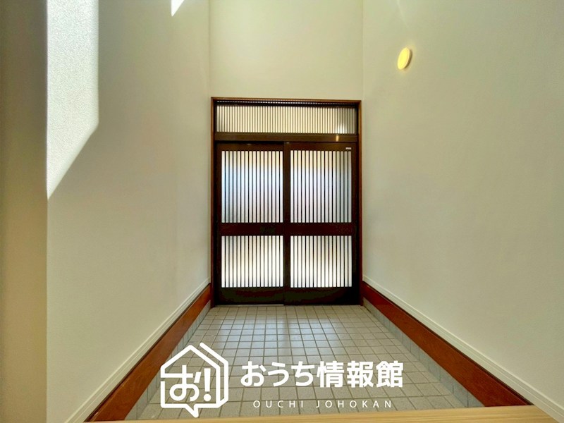 四日市市桜新町 現地写真（玄関）