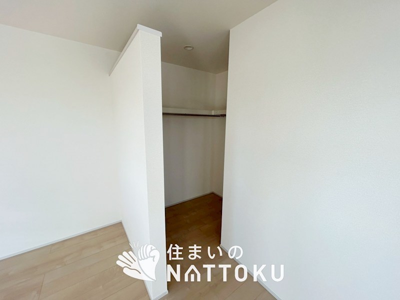 野洲市冨波甲　第3期　3号地 内観写真（収納）