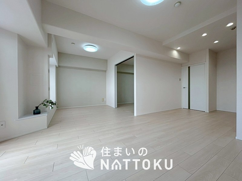 ふぁみーゆ寝屋川セントラルパーク　A棟 内観写真（リビング）