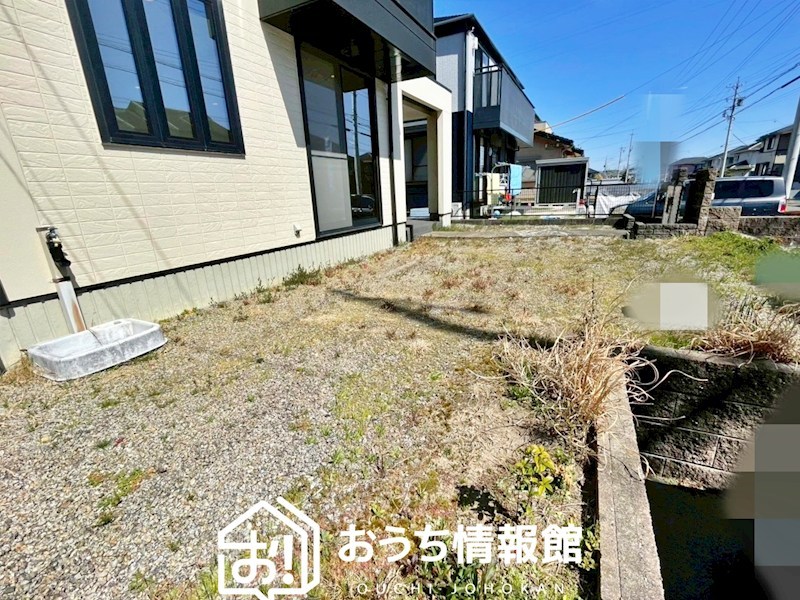 四日市市桜新町　 現地写真（庭）