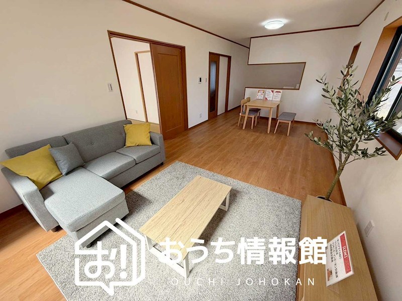 四日市市別山 内観写真（リビング）