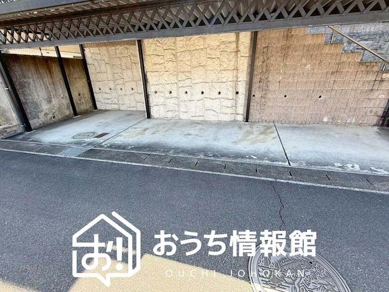 四日市市別山 現地写真（駐車場）