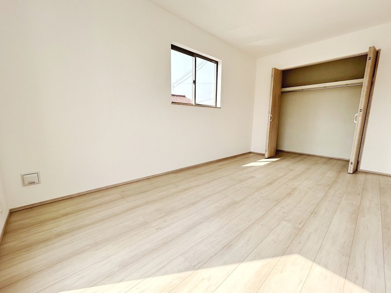 羽曳野市羽曳が丘西　B号棟 内観写真（リビング以外の居室）